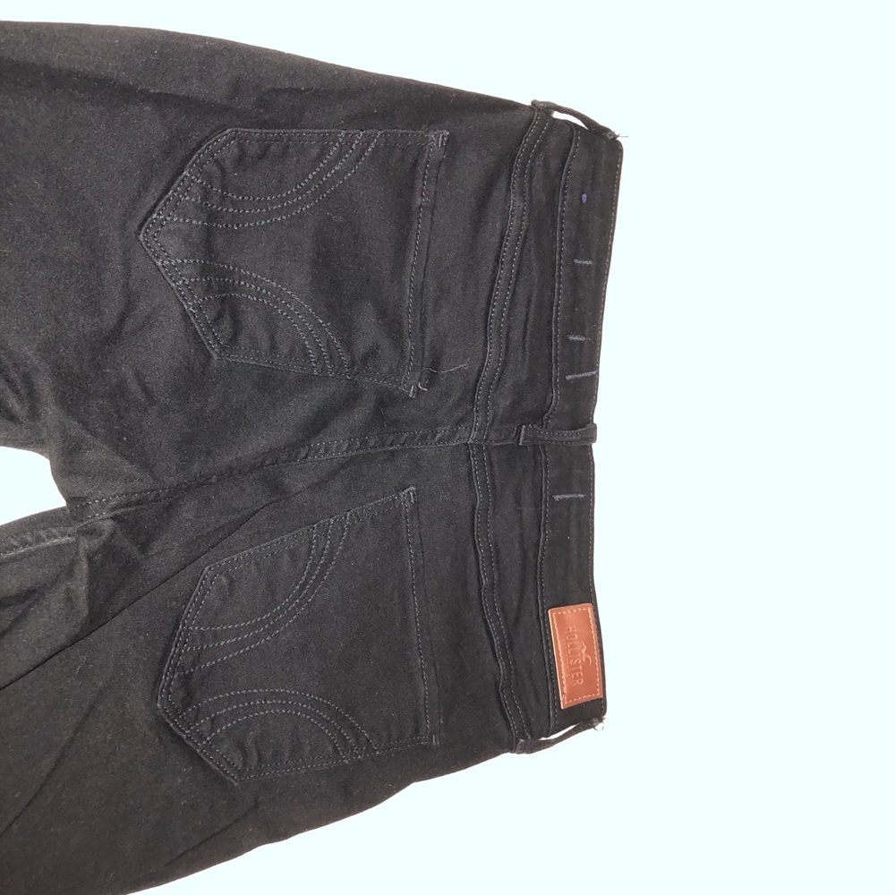 Hollister Black Ripped Jeans - Never Worn Size 7R